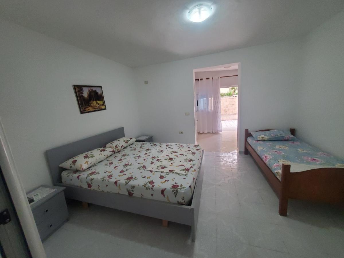 Guest House Vlora Kültér fotó